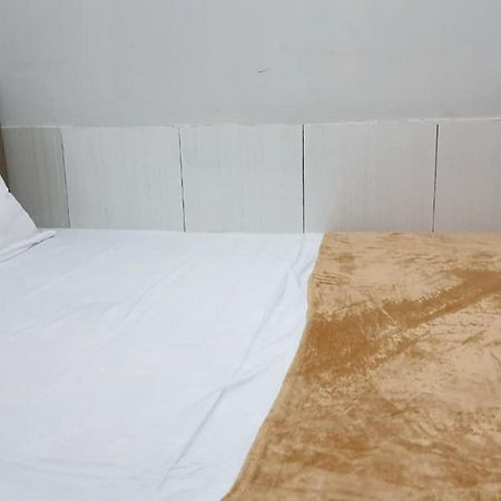 Vegas Homestay Redpartner Probolinggo Exterior photo